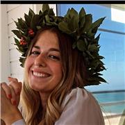 Laureata magistrale in Lettere, disponibile per ripetizioni di italiano, storia, geografia per medie e superiori e per aiuto compiti di tutte le materie per le elementari